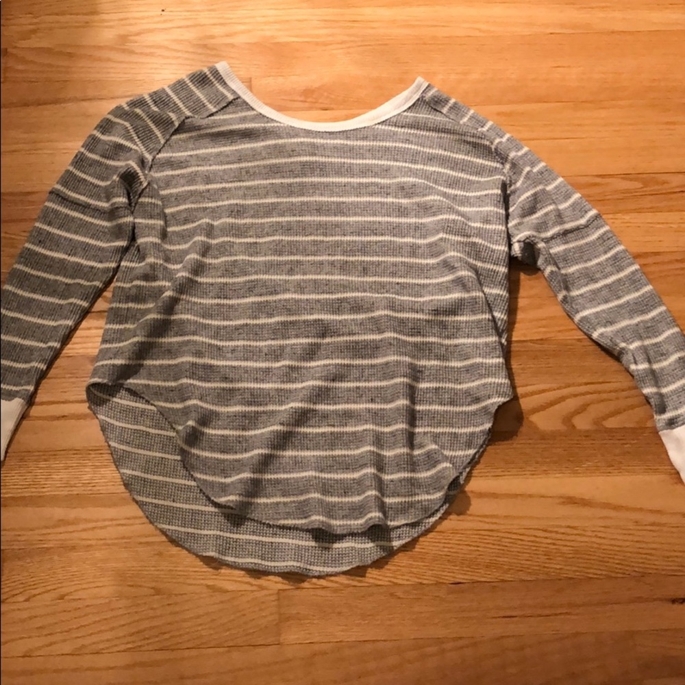 TNA great top with Jeans or over workout clothes
